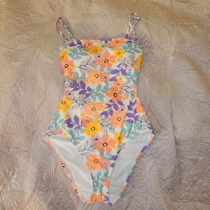 One piece Swimsuit